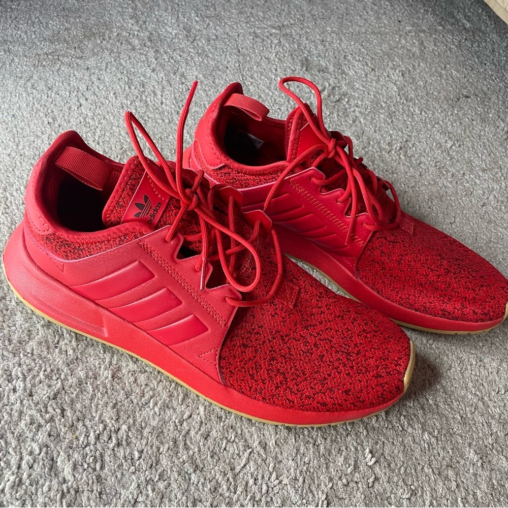 Adidas Sneakers